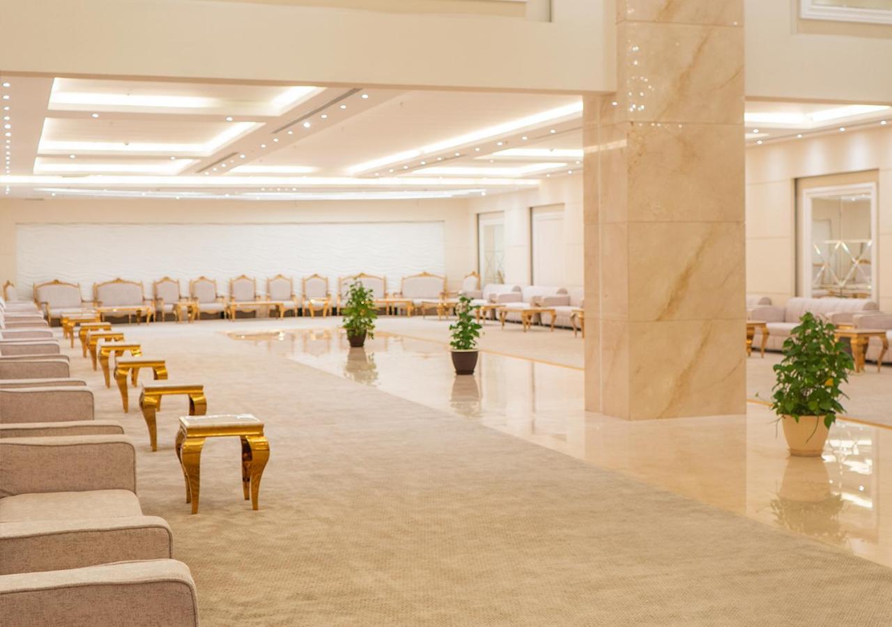 Helat Hotel