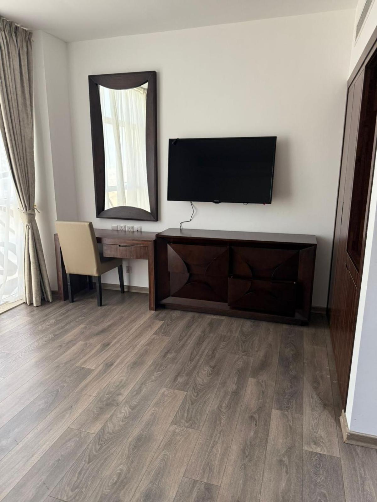 Hotel Helat *